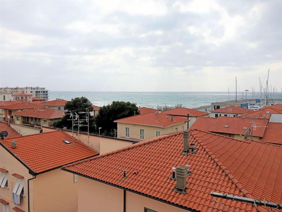 Appartamento A 50 Mt Dal Mare Rosignano Solvay Kültér fotó